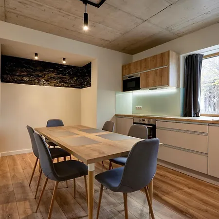 Hs - Rockhaus Hotel apartamentowy *